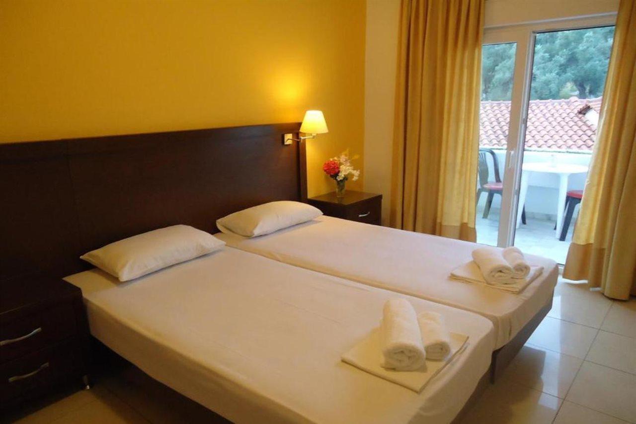 Hotel Zachos Troulos Buitenkant foto