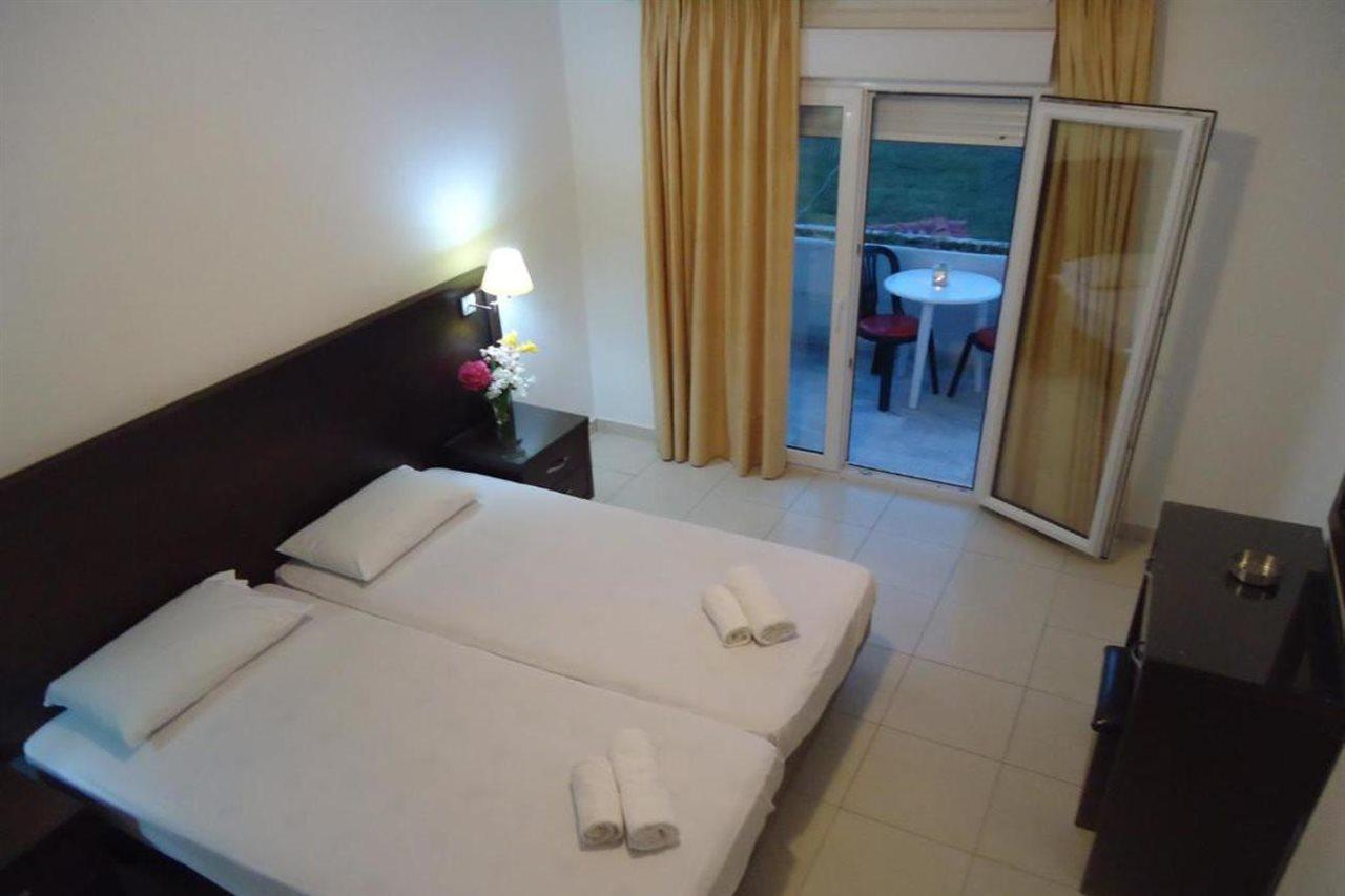 Hotel Zachos Troulos Buitenkant foto