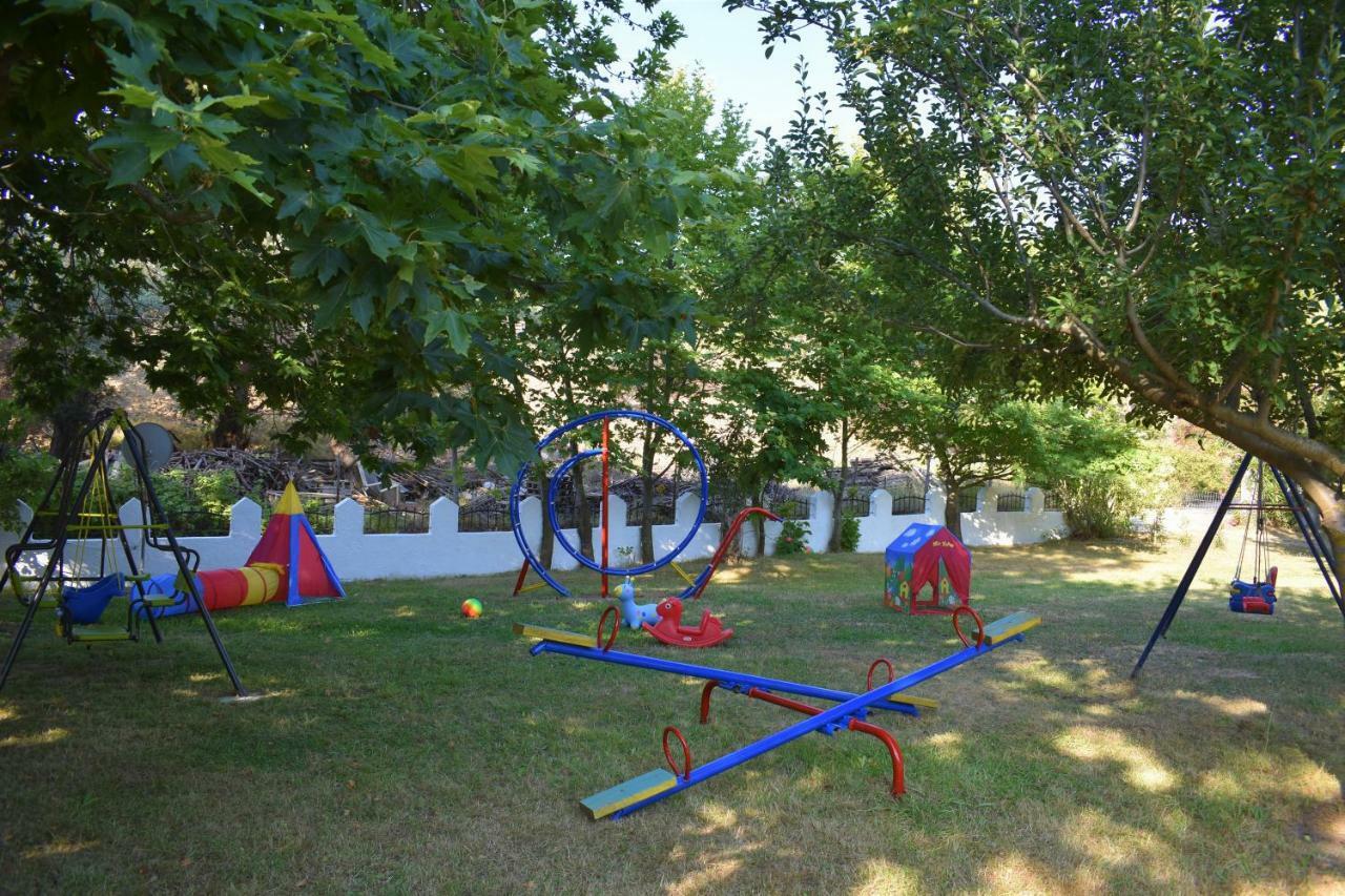 Hotel Zachos Troulos Buitenkant foto